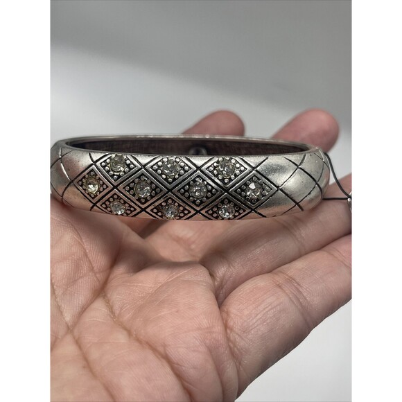 Premier Designs The Right Tuft Clamper Bangle Bracelet New - Picture 3 of 7